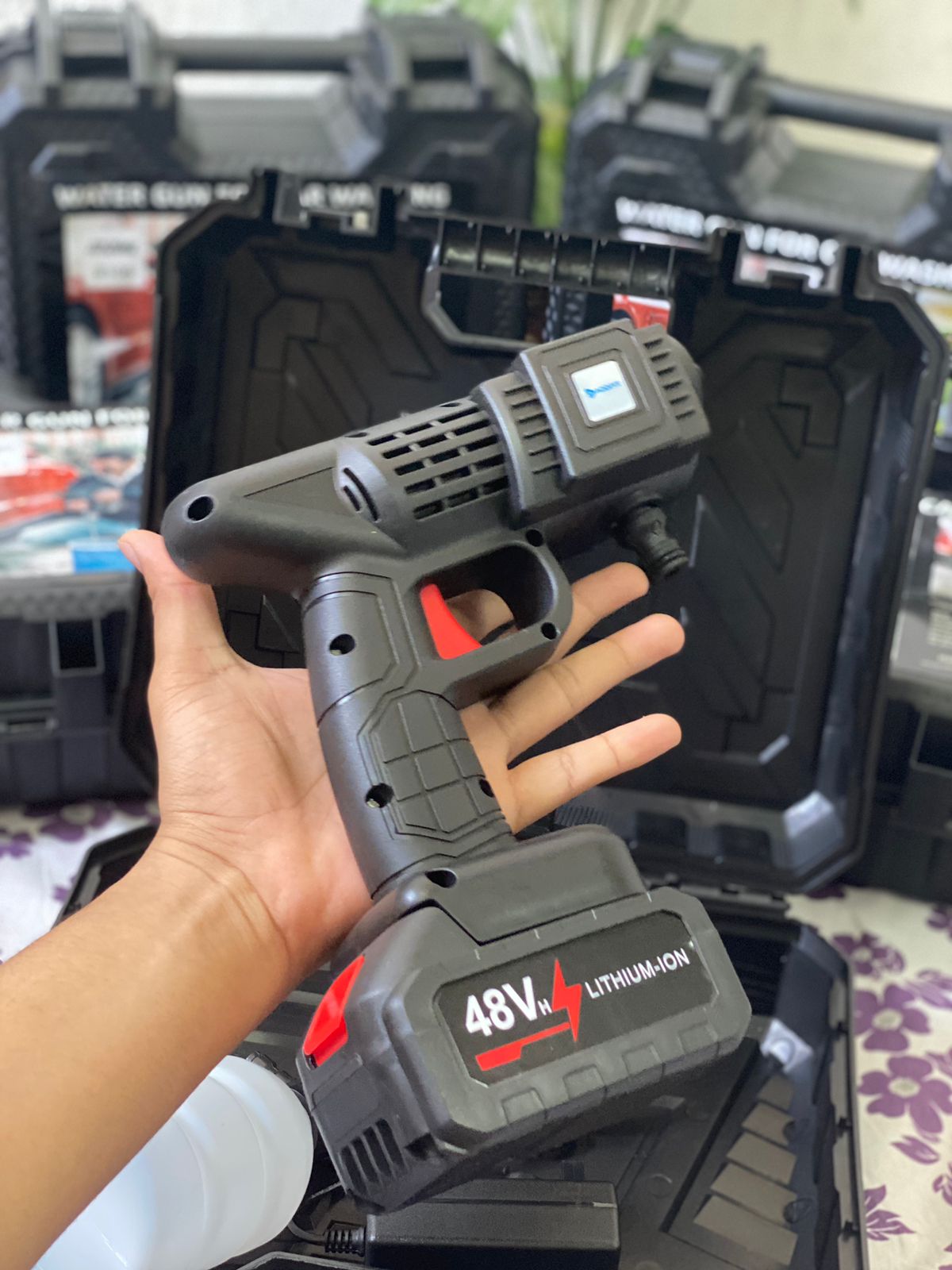 Double Battery Car Washer Gun – مسدس غسيل سيارات ببطاريتين